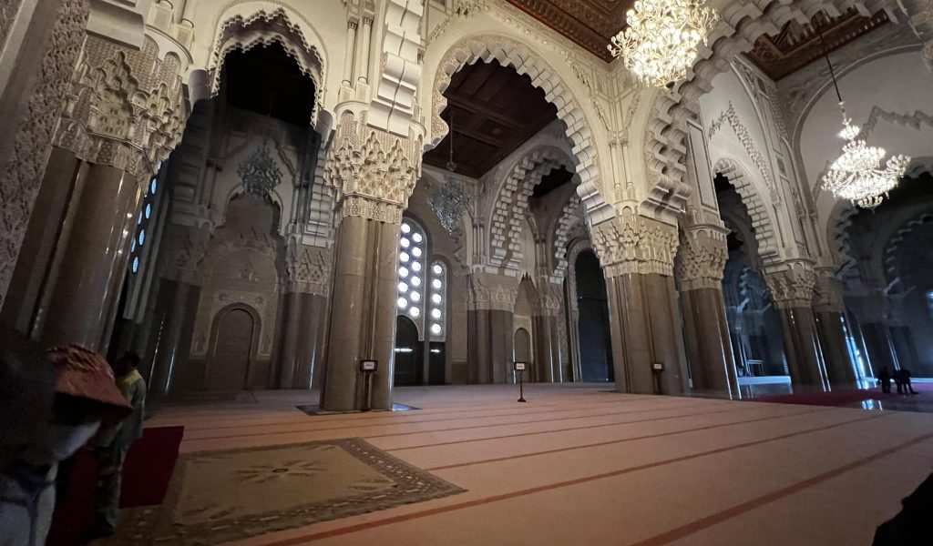 La costruzione della grande moschea di Hassan